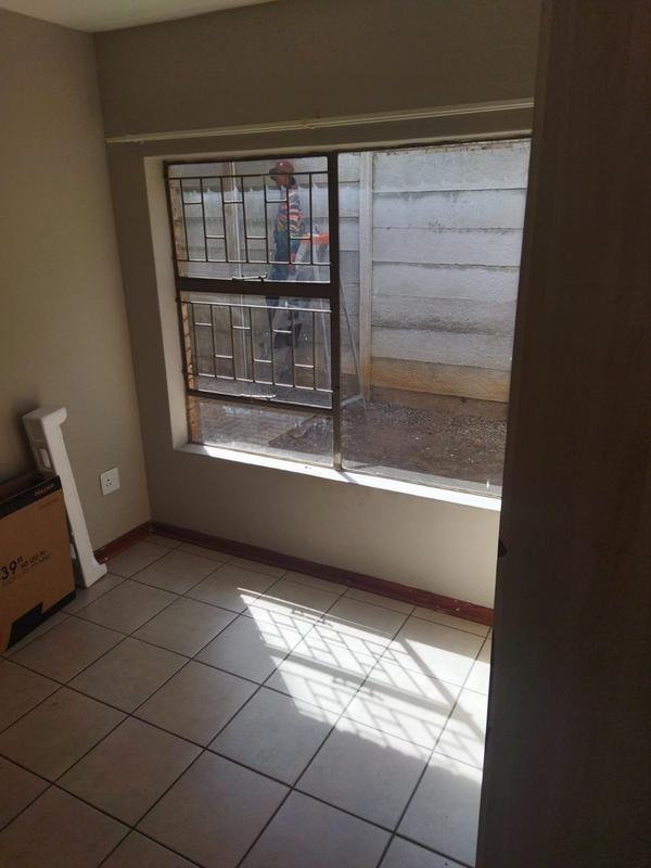 To Let 2 Bedroom Property for Rent in Die Bult North West